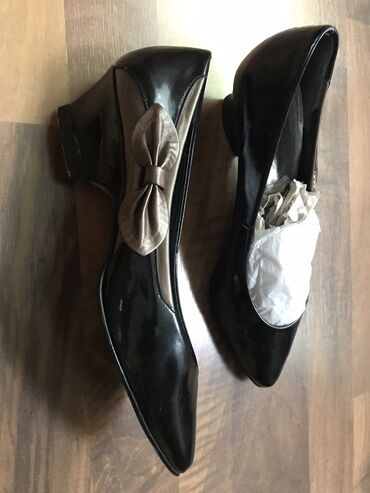 обувь для похода: Туфли 38, цвет - Черный