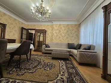 babek: Xətai metrosu yaxınlığında, Babək plazanın yanında 18 mərtəbəli — 1