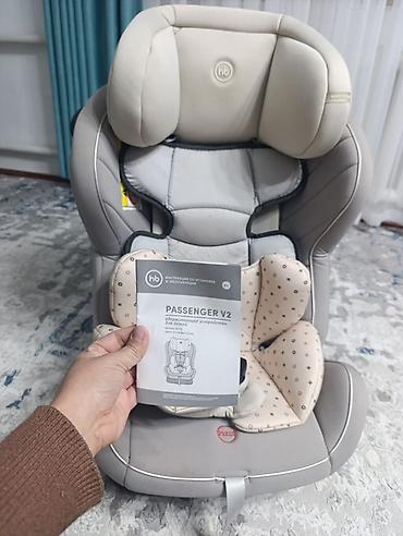 moma lark m1: Пользовались ровно 2 раза Детское автокресло Happy Baby Passenger V2 — 2