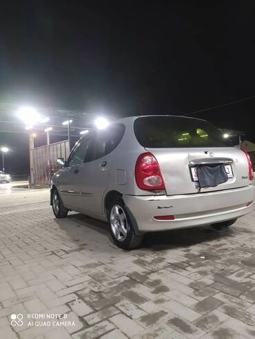 Toyota: Toyota Дуэт: 2002 г., 1 л, Автомат, Бензин