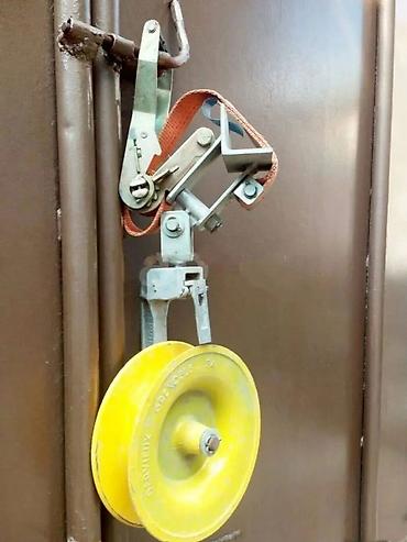 Alətlər: Ağırliq qaldırmaq üçün rolik. Həqiqətən Avropa malıdır. 2000 kq(2 ton) — 1