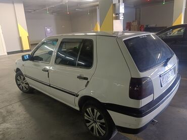 вольксваген жета: Volkswagen Golf: 1992 г., 1.8 л, Механика, Бензин, Хэтчбэк