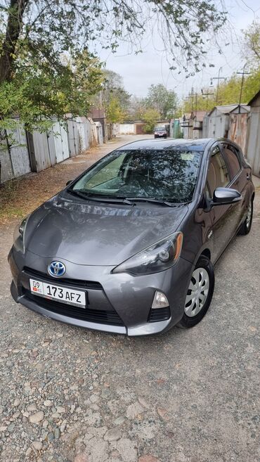зарядная станция для электромобилей цена: Toyota Prius: 2012 г., 1.5 л, Вариатор, Гибрид, Хетчбек