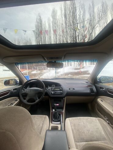 ланд ровер фриландер: Honda Accord: 2000 г., 1.8 л, Механика, Бензин, Седан