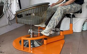 Стул для парекмахера.Можно выполнять часть работы сидя, уменьшая