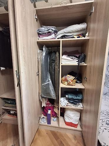 Geniş güzgülü paltar dolabı və Kamot - Material: açıq palıd rəngində — 2