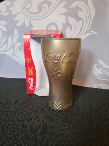 Čaše: Casa nova coca cola,limitirana bozicna serija iz 2021god. Nova — 9