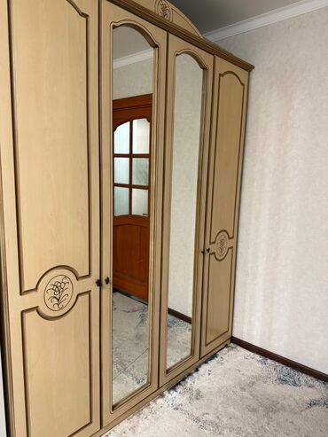 купить железную кровать бу: Спальный гарнитур, Б/у, Двуспальная кровать, Белоруссия, МДФ