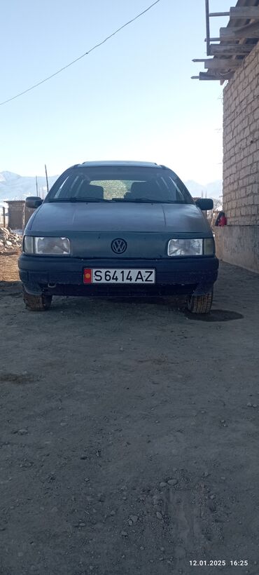 фольксваген поло 1999: Volkswagen Passat: 1990 г., 1.8 л, Механика, Бензин, Универсал