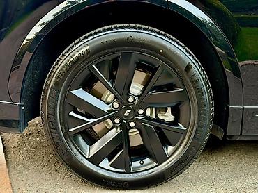 265 50 19: Lixiang L7: 2023 г., 1.5 л, Автомат, Гибрид, Кроссовер — 10