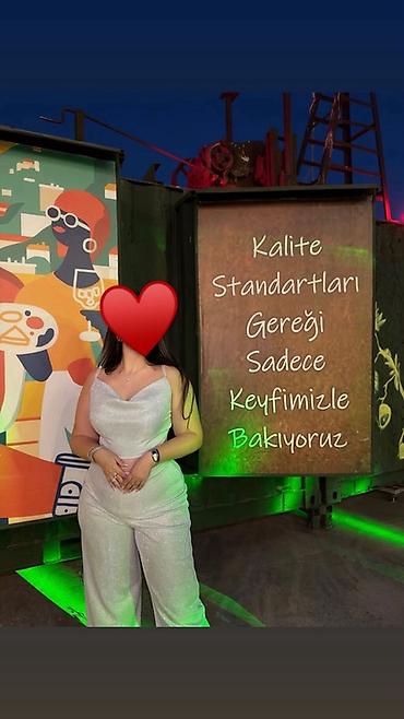 Костюмы: Qadınlar üçün iki hissəli parıltılı dəst - Tərkib: üst və şalvar - — 2