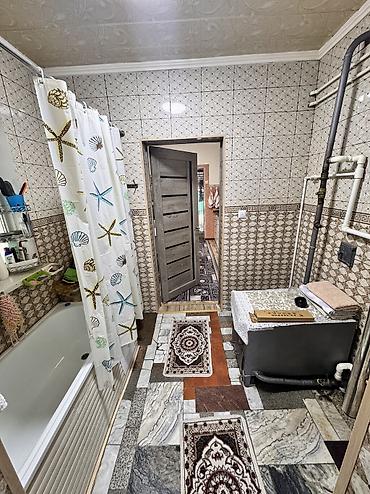 Продажа коттеджей и домов: 5 комнат, 99 м², 5 соток, Бишкек, Собственник — 12