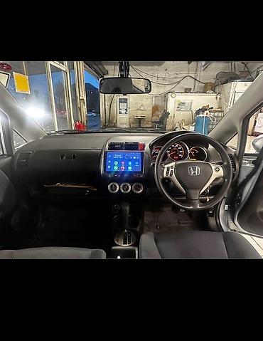 fit 2012: Штатная мультимедийная система с большим сенсорным экраном для Honda — 4