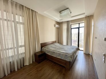 flat on rent: 4 комнаты, Агентство недвижимости, Без подселения, С мебелью полностью