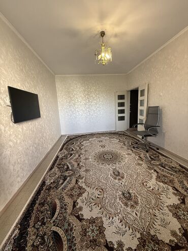 квартира с панорамными окнами: 2 комнаты, 52 м², 106 серия, 4 этаж, Евроремонт