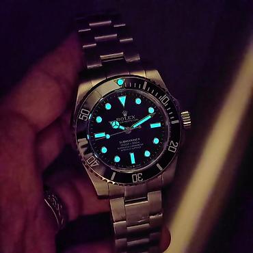 qız saatları: Rolex Submariner, qara siferblat və qara seramik (Cerachrom) — 3