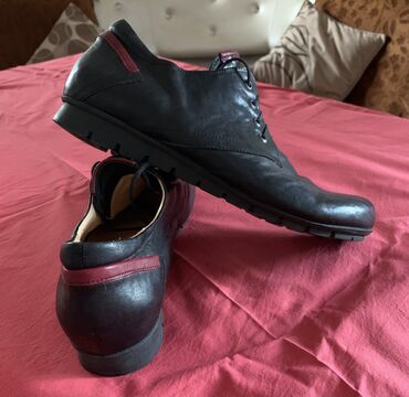 nike qaçış üçün qadın krossovkaları: Tuflilər, Tommy Hilfiger, Ölçü: 42.5, rəng - Qara, İşlənmiş