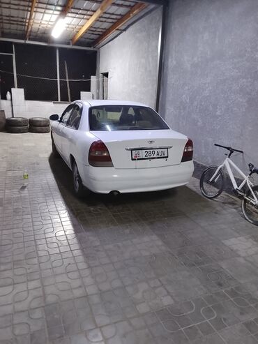 автомобили ауди а6: Daewoo Nubira: 2001 г., 1.6 л, Автомат, Бензин, Седан