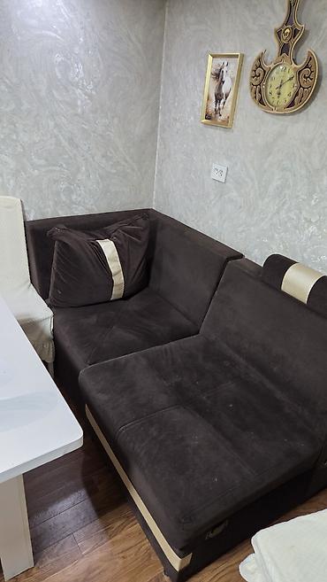sofa: Прямой диван, Б/у — 4
