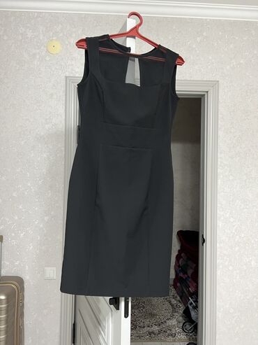 Вечернее платье, Классическое, Короткая модель, Без рукавов, S (EU 36)