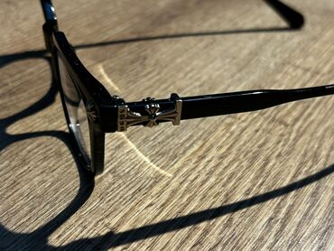 купить очки для зрения с накладками: Chrome hearts glasses Очки с прозрачными линзами и чёрной оправой. -