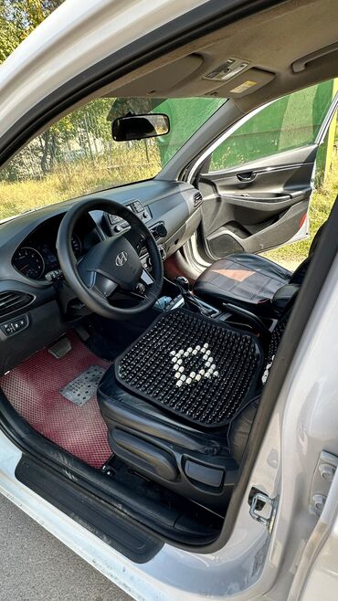 Hyundai: Hyundai Accent: 2019 г., 1.6 л, Автомат, Бензин, Седан at lalafo.kg — 6 Hyundai: Hyundai Accent: 2019 г., 1.6 л, Автомат, Бензин, Седан — 6