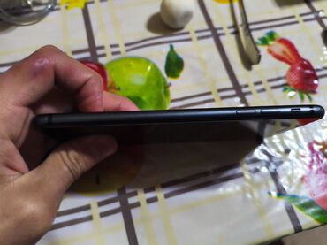 Apple iPhone: IPhone 8 Plus, 64 ГБ, Черный, 76 % — 3