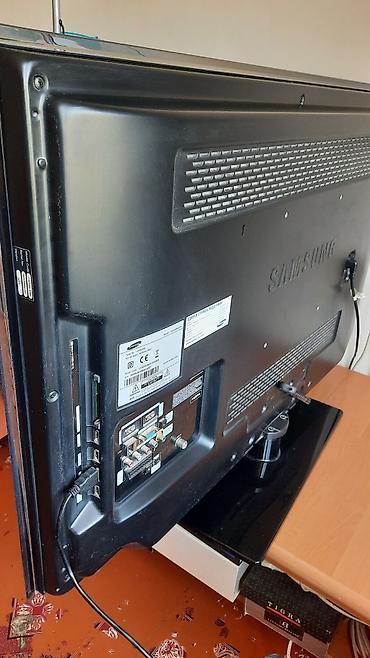 cd disk: TV "SAMSUNG" - 42" с пультом. В отличном состоянии. Разрешением — 3
