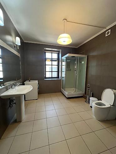 Продажа коттеджей и домов: 5 и более комнат, 630 м², 8 соток, Бишкек, Ата-Тюрк парк — 17