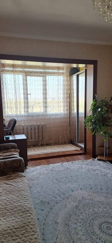 куплю 2 комнатную квартиру в бишкеке: 2 комнаты, 52 м², 106 серия, 8 этаж, Евроремонт