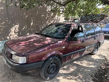 ру: Volkswagen Passat Variant: 1991 г., 1.8 л, Механика, Газ, Универсал — 1