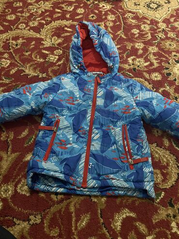 детская фирменная куртка: Детский осенний весенний куртка 1.5, до 2.5 годика фирменный орошение