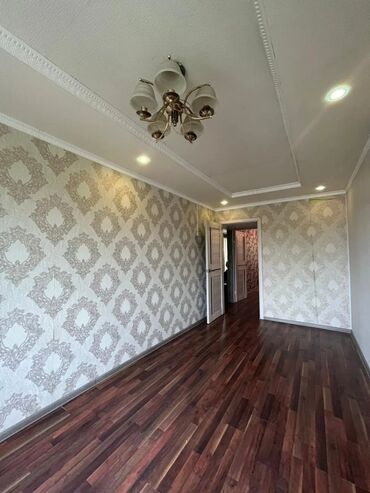 жк монблан: 3 бөлмө, Кыймылсыз мүлк агенттиги, Чогуу жашоосу жок, Толугу менен эмереги бар