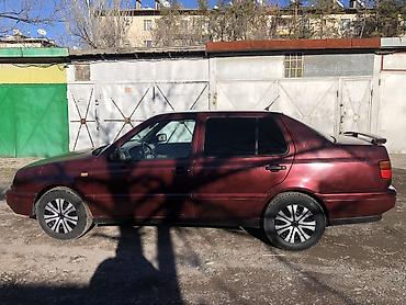 Volkswagen: Volkswagen Vento: 1993 г., 2 л, Механика, Бензин, Седан — 3