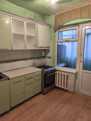 Продажа домов: 3 комнаты, 63 м², 106 серия, 1 этаж, Косметический ремонт