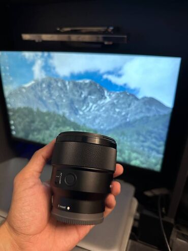 su filteri: Sony 85mm F1.8. Ideal veziyyetdedir, hec bir problemi yoxdur. Qutusu