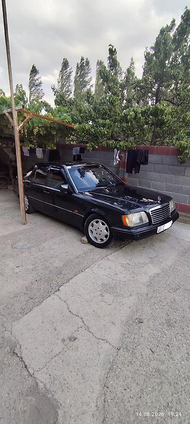 Mercedes-Benz W124: 1995 г., 2.2 л, Механика, Бензин, Седан