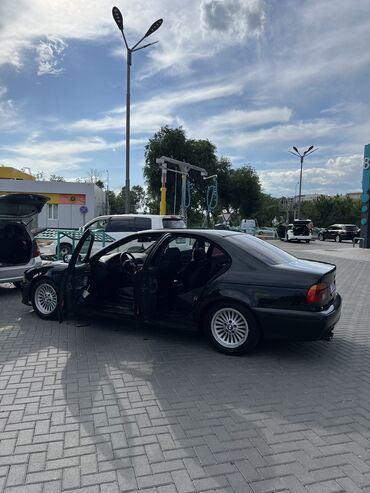 BMW: BMW 525: 2001 г., 2.5 л, Механика, Бензин, Седан