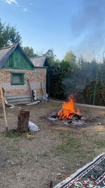дом в районе восточного автовокзала: 45 м², 2 комнаты, Утепленный, Забор, огорожен