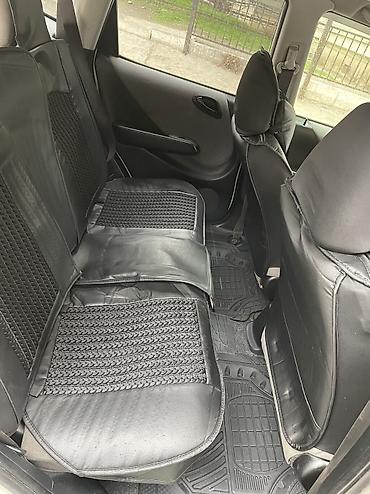 Honda: Honda Fit: 2005 г., 1.3 л, Вариатор, Бензин, Седан — 11