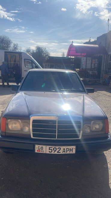 мерседес атего 817: Mercedes-Benz E-Class: 1993 г., 2 л, Механика, Бензин, Седан