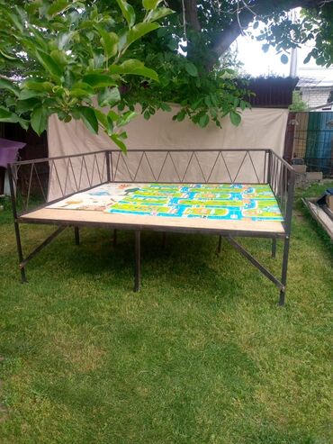 готовые варота: Тапчан 250 x 250 x 1 м, Металл