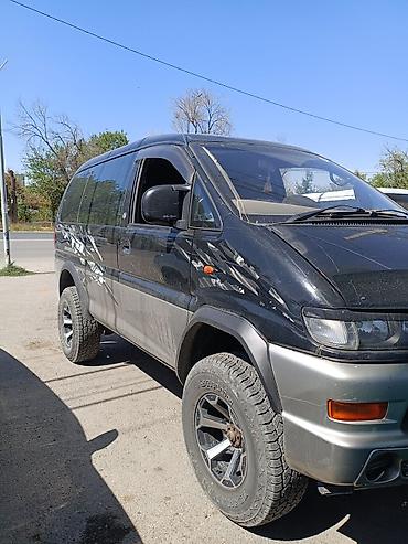 сиденье делика: Mitsubishi Space Gear: 1997 г., Минивэн — 2