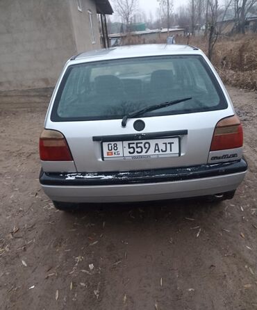 голы двойка: Volkswagen Golf: 1996 г., 1.6 л, Механика, Бензин, Хэтчбэк