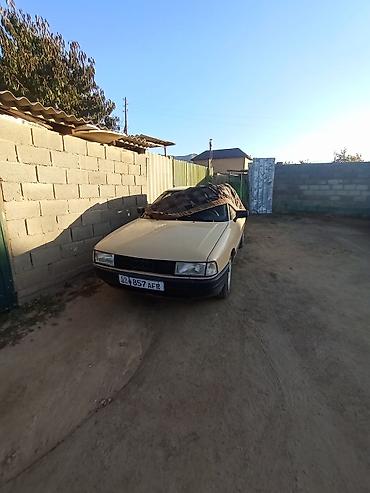 фара б4: Audi 80: 1987 г., 1.8 л, Механика, Бензин, Седан — 2