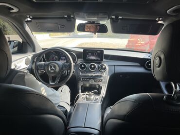 продаю авто мерс: Mercedes-Benz C-Class: 2018 г., 2 л, Автомат, Бензин, Седан
