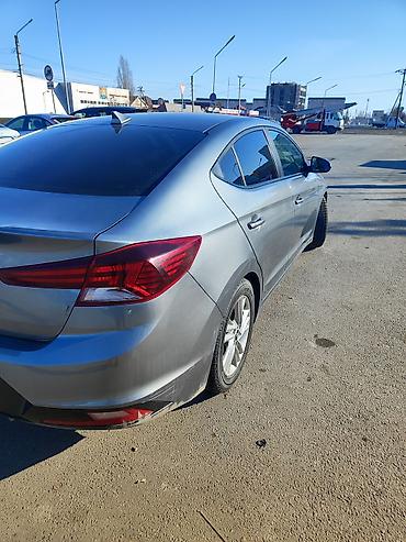 Hyundai: Hyundai Elantra: 2019 г., 2 л, Автомат, Бензин, Седан — 4