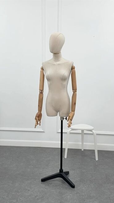 манекен для причесок купить дешево: Продаются ательерские манекены, г.ОШ БУУшные 2месяца использования, НО