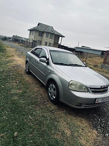 авто ижара: Chevrolet Lacetti: 2004 г., 1.6 л, Кол менен иштөөчү, Газ, Седан — 4