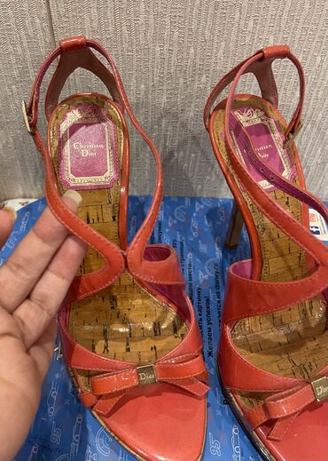 Basanoşka və səndəllər: Dior, Ölçü: 35, İşlənmiş — 2